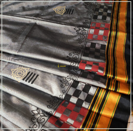 Pure raw silk saree with temple vidarbha karvati border – Grishya